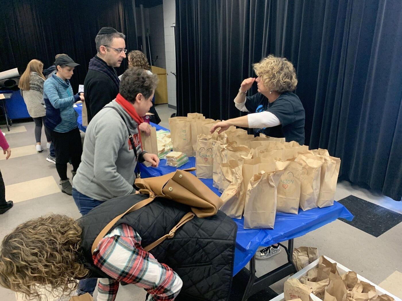 Mitzvah Day: Meal Bagging