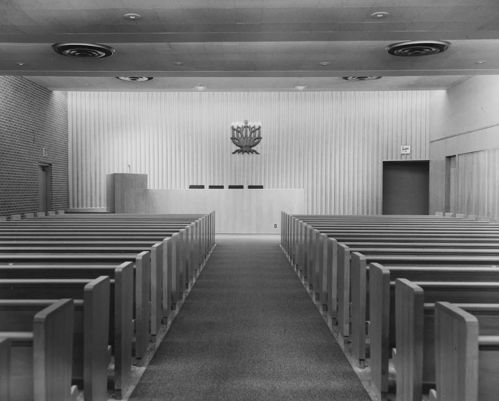 Our chapel in the former Reisterstown Road location